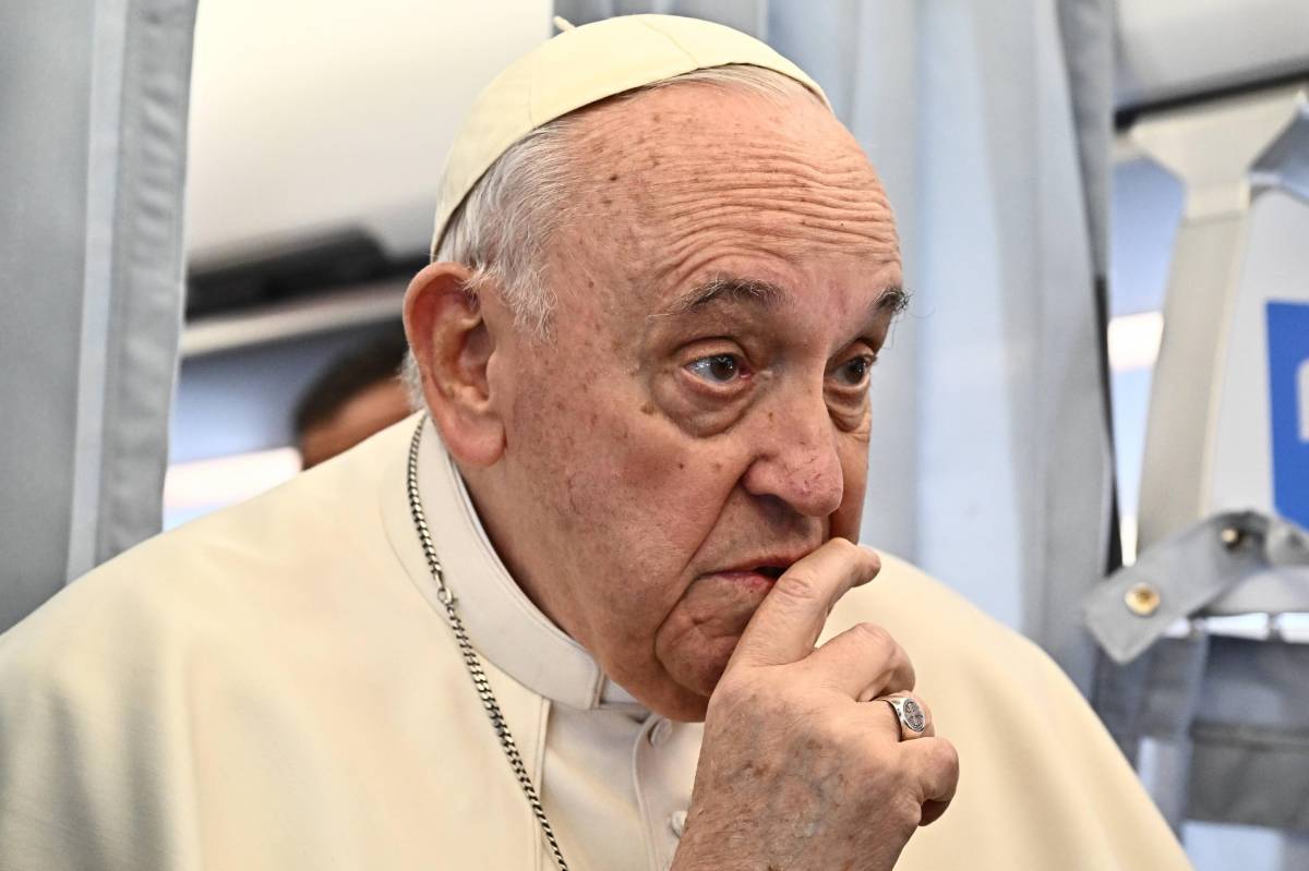 Papa Francesco in Ungheria: le durissime parole su aborto e gender