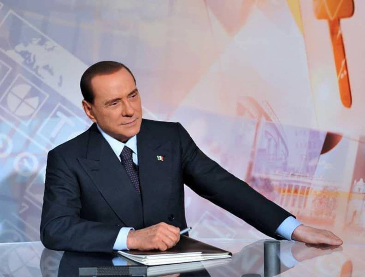 Berlusconi tornato prende in mano Fi "Io sono al lavoro e recupero le forze. Marta? Un angelo"