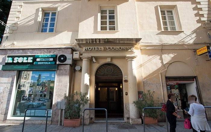 Sindaco polacco cade dalla finestra: la tragica morte in hotel a Cagliari