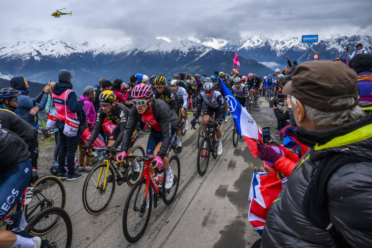 Giro, tappa 14 da Sierre a Cassano Magnago: le insidie, i favoriti e come seguirla in tv