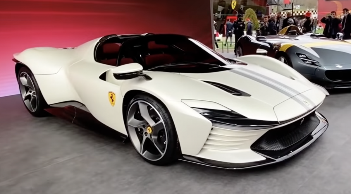 Ferrari Daytona SP3: quanto costa la supercar di Ibrahimovic - ilGiornale.it