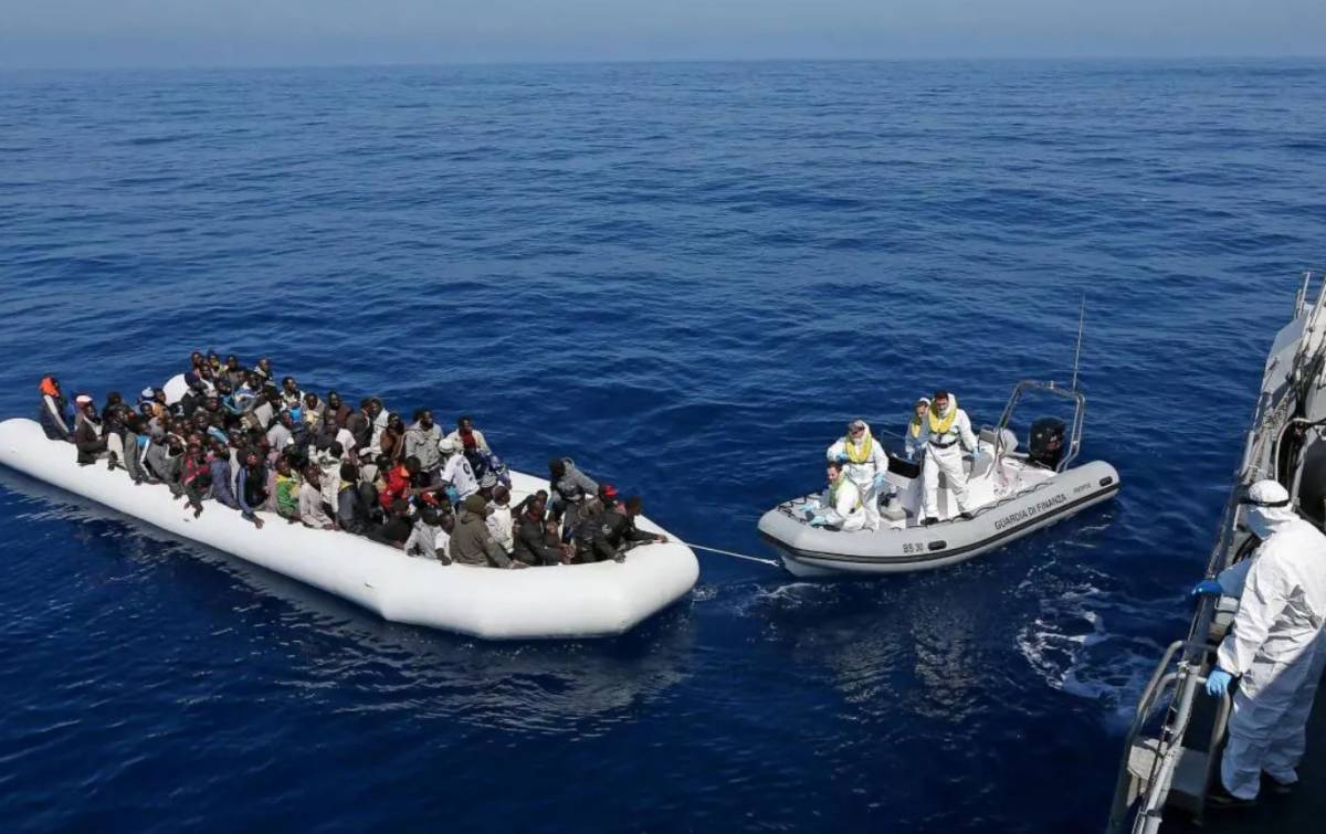 Barchini, migranti e microcriminalità: l'emergenza (invisibile) a Pantelleria