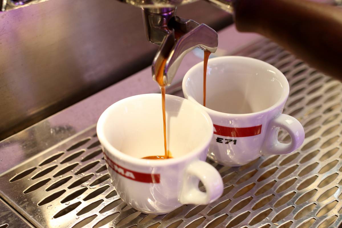 La pausa caffè costa circa 720 milioni di euro all'anno in più rispetto al 2021