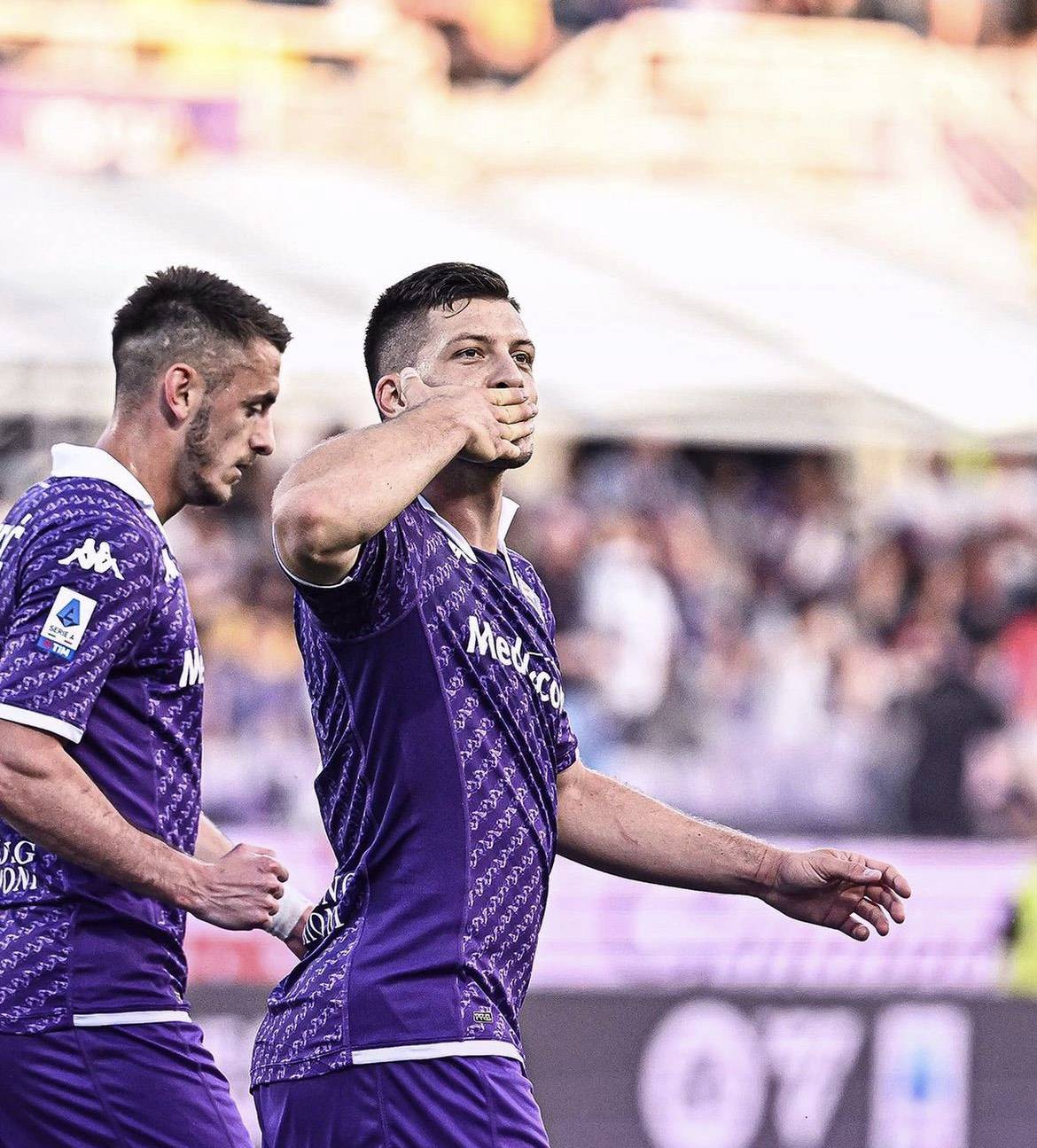 La Fiorentina vince e sali in vetta al Gruppo F