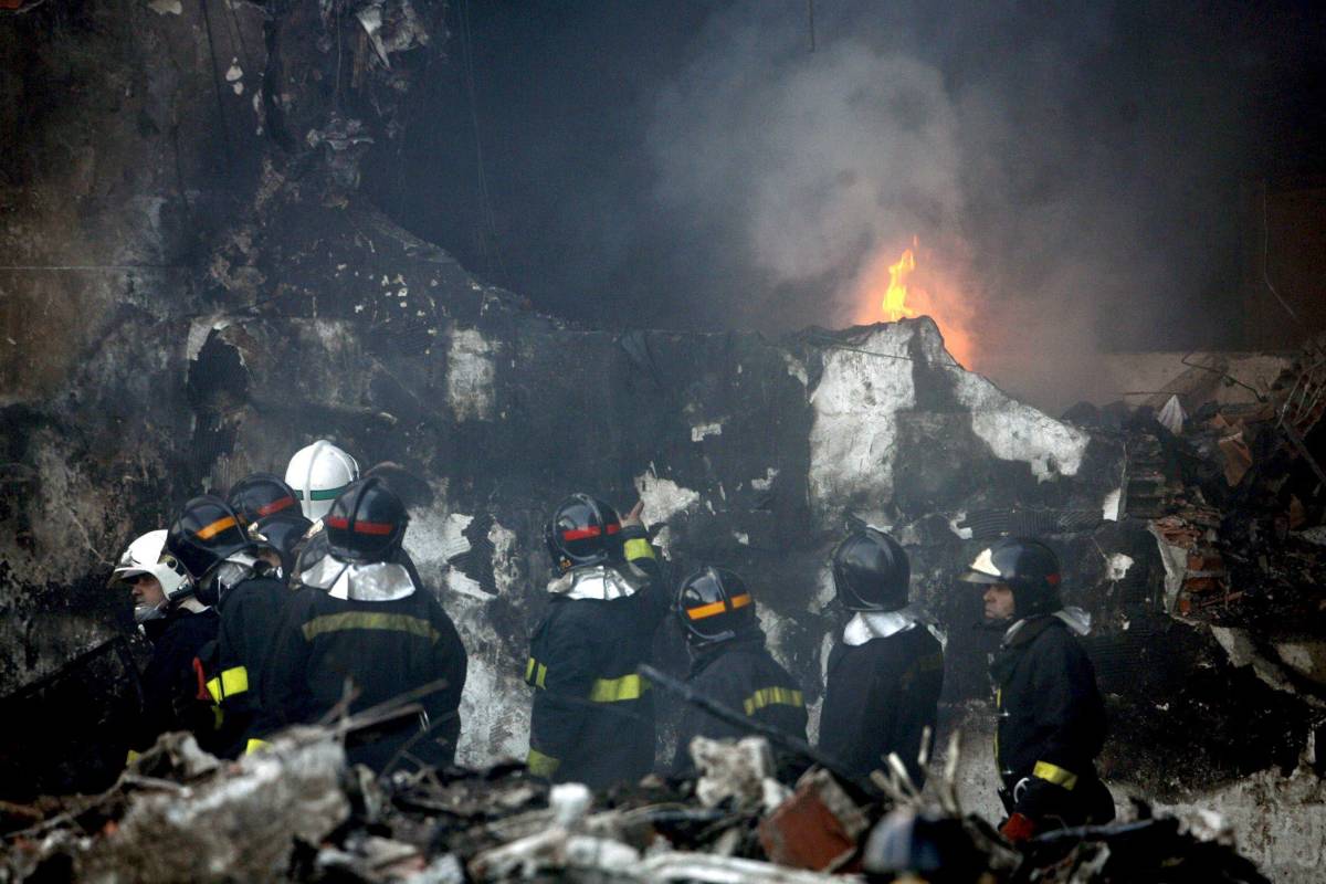 La pista, la pioggia, l'errore il dramma del volo Tam 3054 il Giornale