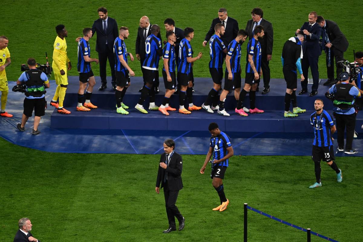 Inter, il sogno è stato bello. Triplete triste per l'Italia e il City festeggia quello vero