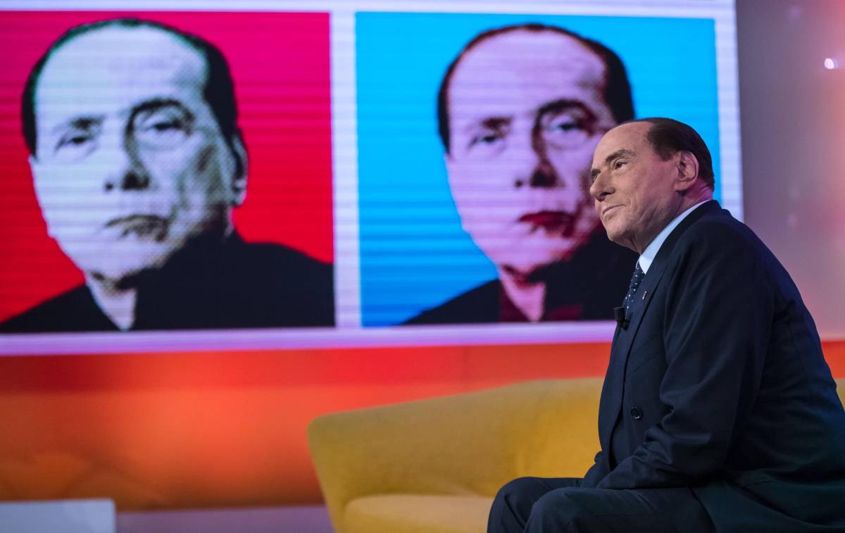 "Ha costruito la storia dell'Italia moderna": i giornali stranieri ricordano Berlusconi