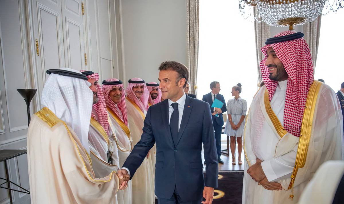 La doppia faccia di Macron. Così tradisce l'Italia sull'Expo