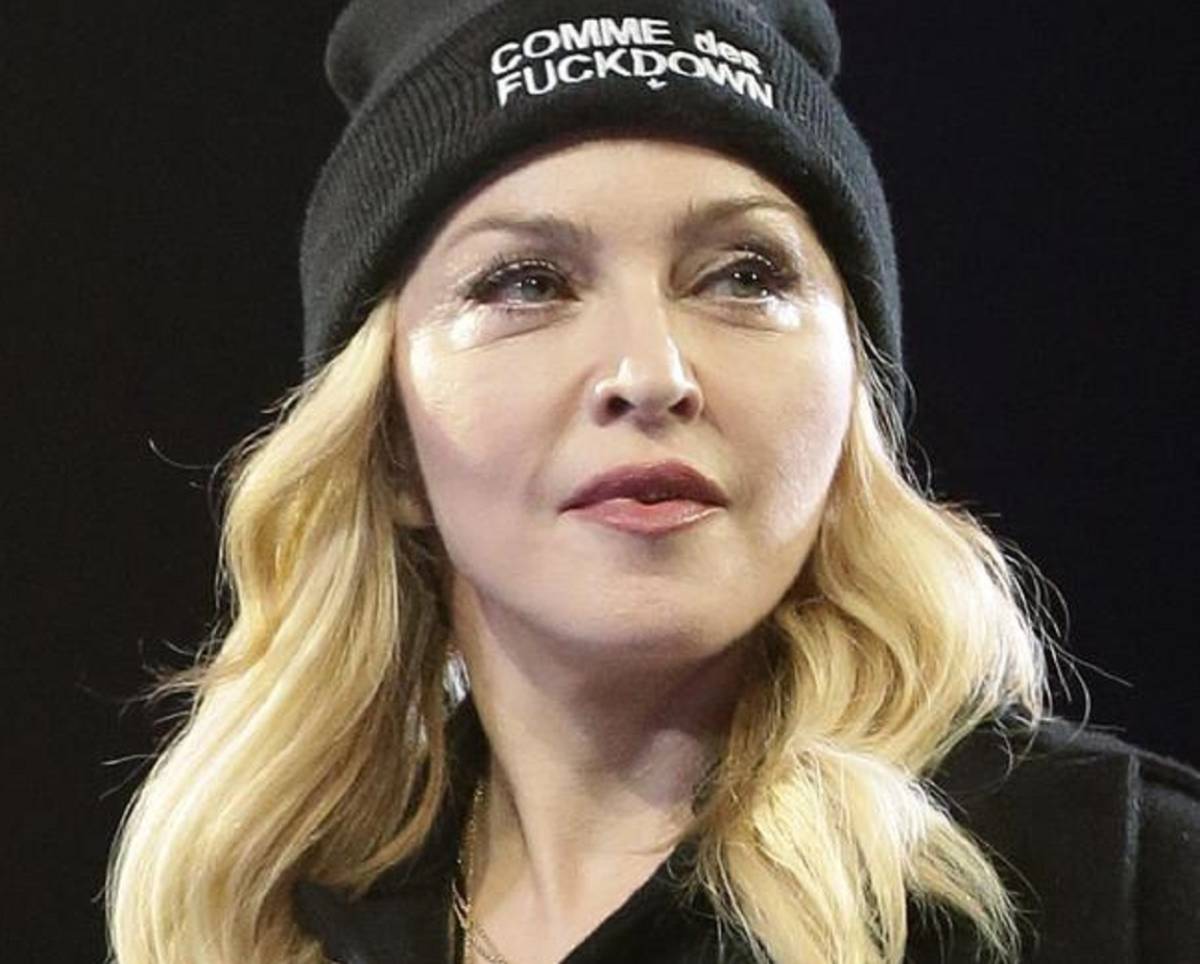 "Sta meglio". Madonna dimessa dall'ospedale, ma il tour rimane sospeso
