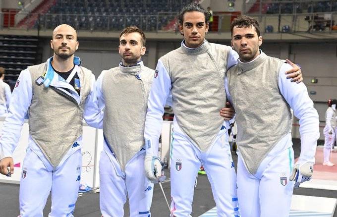 Scherma, l'Italia trionfa nel fioretto a squadre maschile ai Giochi