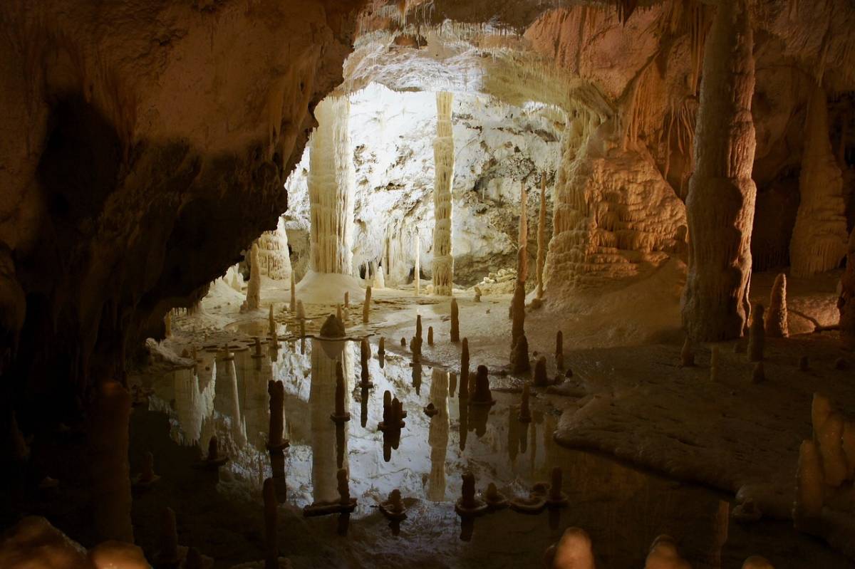 Grotte di Frasassi, le curiosità sulle meraviglie del sottosuolo