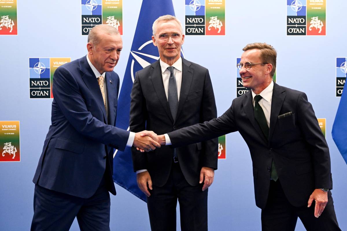 "Svezia presto nella Nato". Ecco perché Erdogan dà il via libera