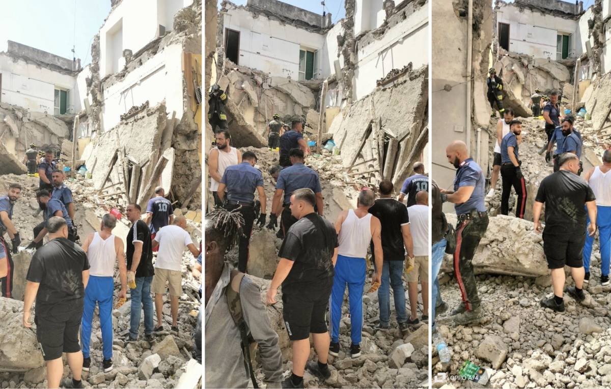 Paura a Torre del Greco: crolla palazzina di tre piani in pieno centro