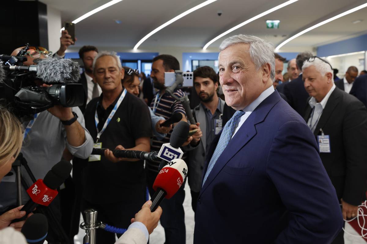 Sorridono gli azzurri di Tajani. "Il pendolo va verso il Ppe"