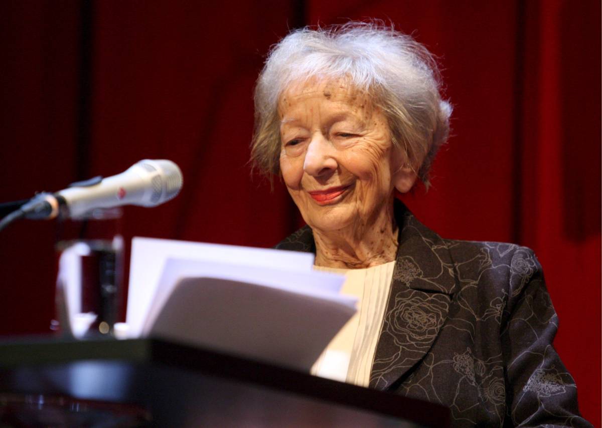 Wislawa Szymborska, così "la gioia di scrivere" diventa arte fra taccuini e collage