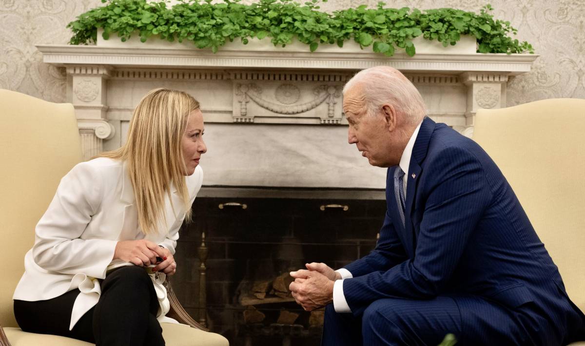 "Rapporto indissolubile". La Meloni alla Casa Bianca: i dossier condivisi con Biden