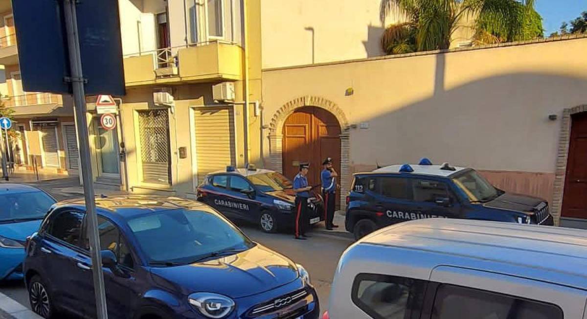 Omicidio a Cagliari, 43enne strangolato in un B&b. Fermato un 20enne