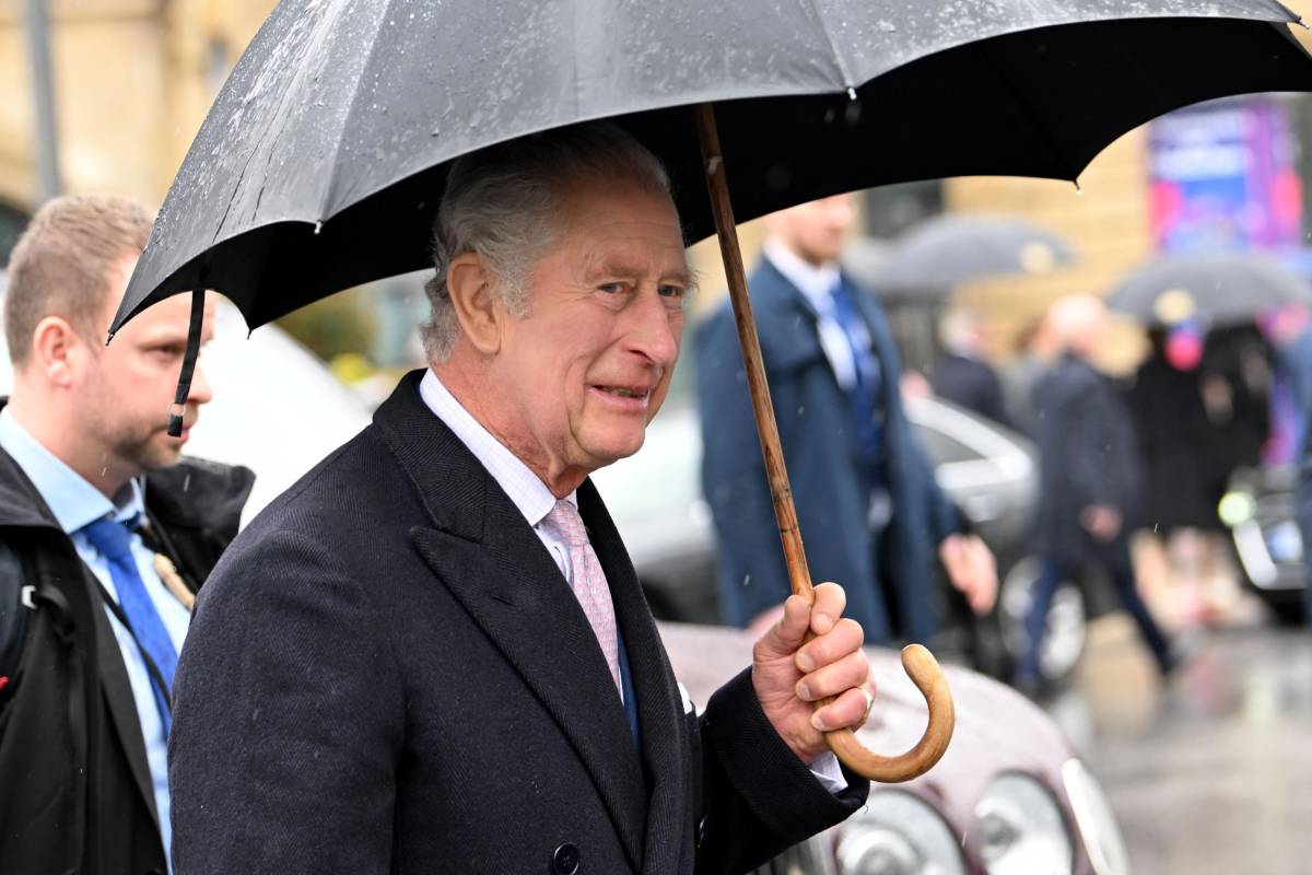 Carlo re ad interim: "Entro pochi anni lascerà la corona a William"