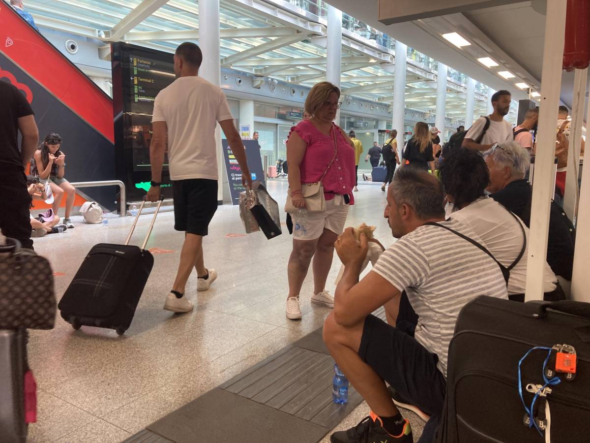 Aeroporto di Catania, scatta il "preallarme": cosa succede ai voli diretti in Sicilia