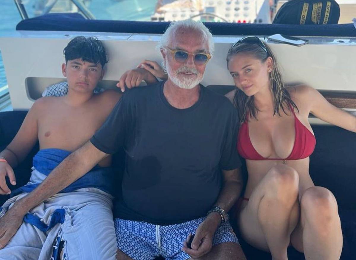 Briatore in vacanza con i figli Nathan Falco e Leni Klum: chi è la modella 19enne