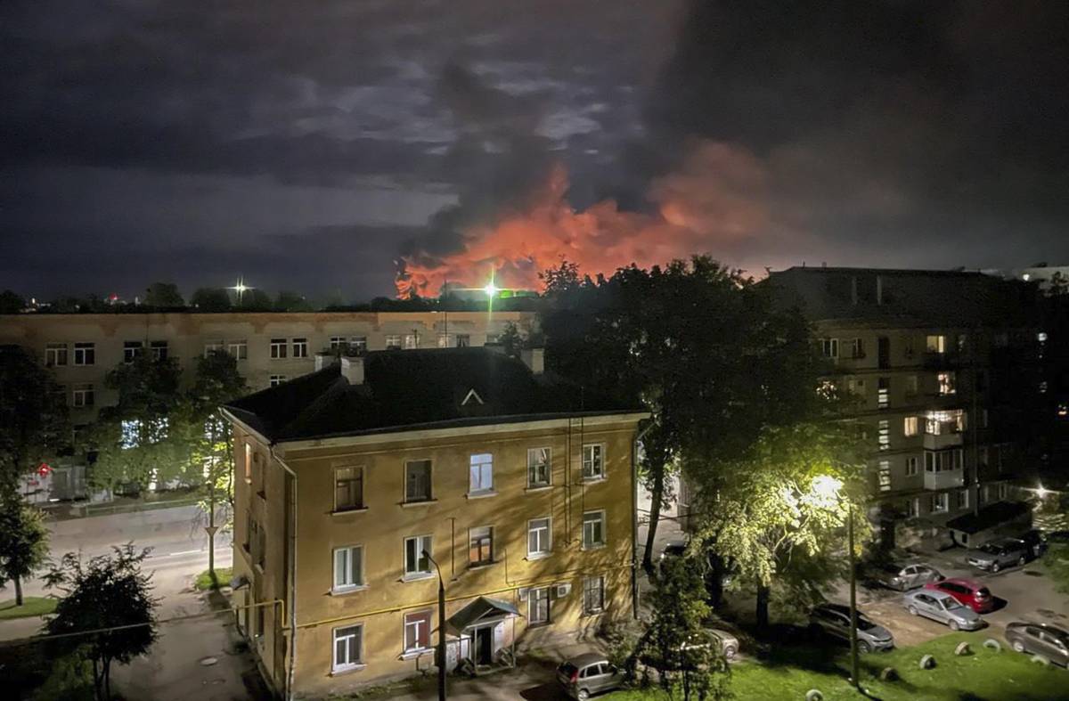 Pioggia di droni, Kiev rilancia: "La guerra si sposta in Russia"