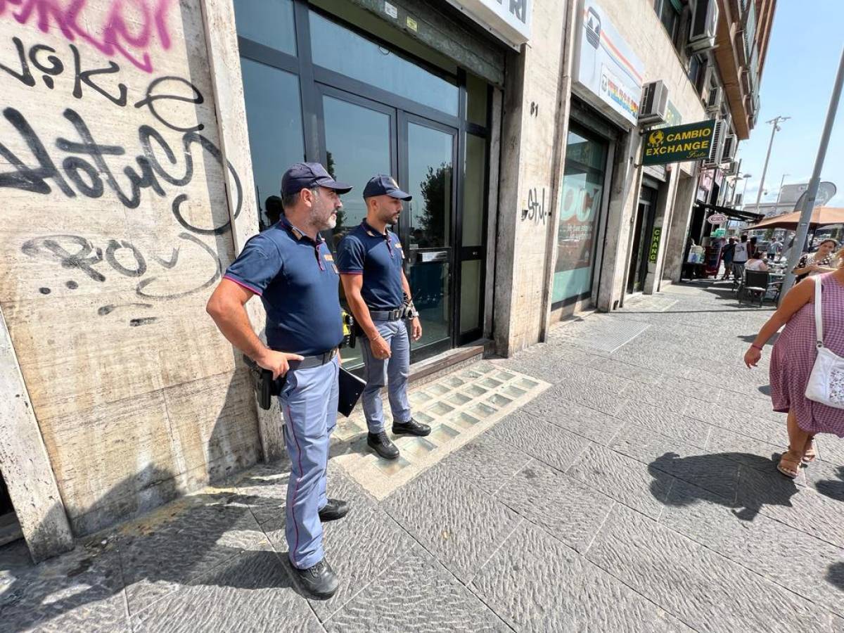 Napoli, orrore in strada: ucciso giovane musicista. "Forse la lite per un parcheggio"