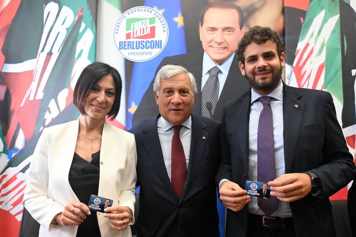 Tajani apre Forza Italia a centristi e delusi Pd