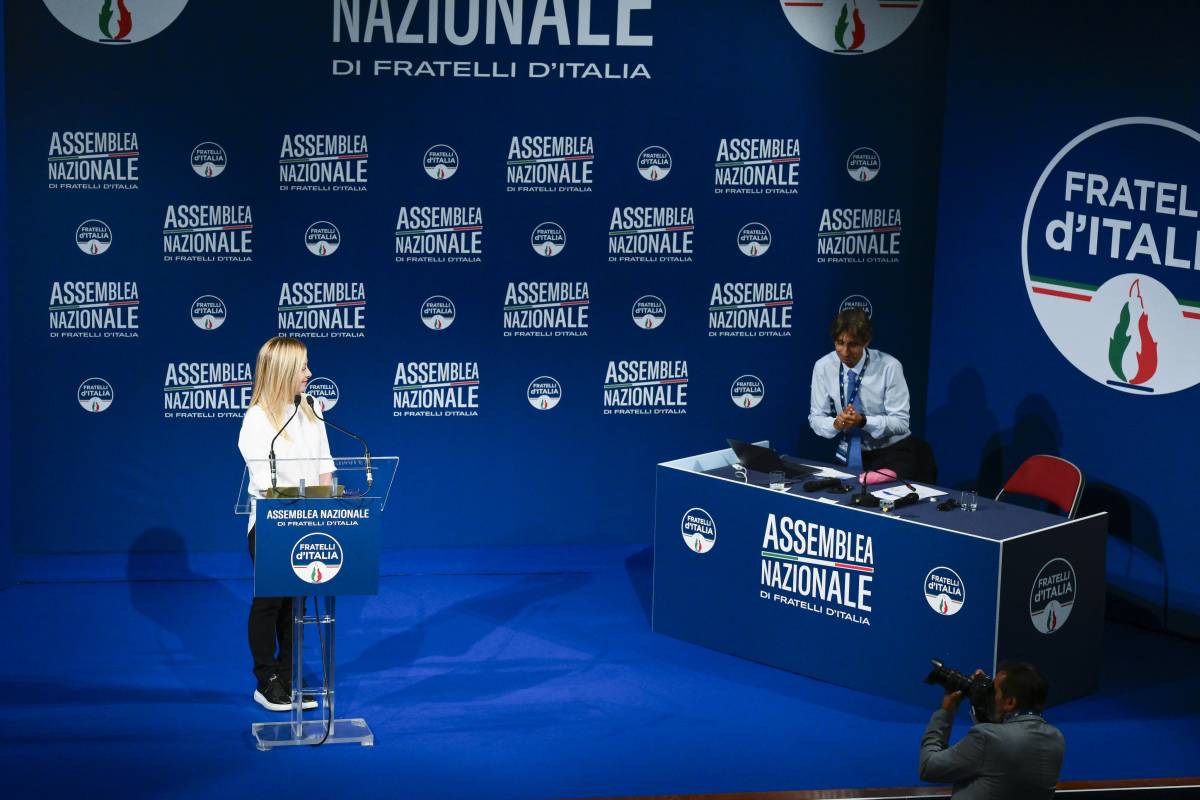 SPORT WEEK ANNO 19 N°52 (917) DICEMBRE 2018 UN ANNO DI EMOZIONI SPORT WEEK ANNO 19 N°52 (917) DICEMBRE 2018 UN ANNO DI EMOZIONI