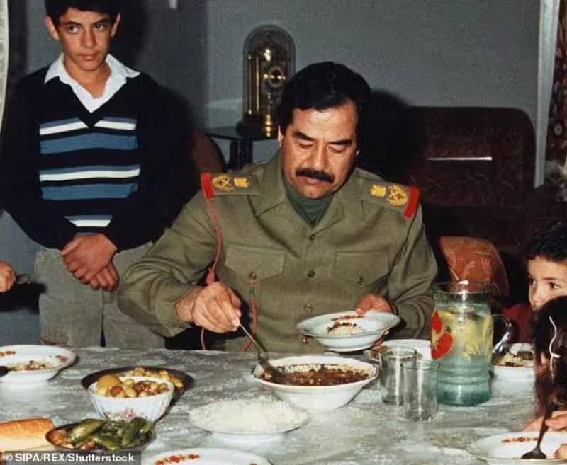 I dittatori buongustai e gli appetiti del potere
