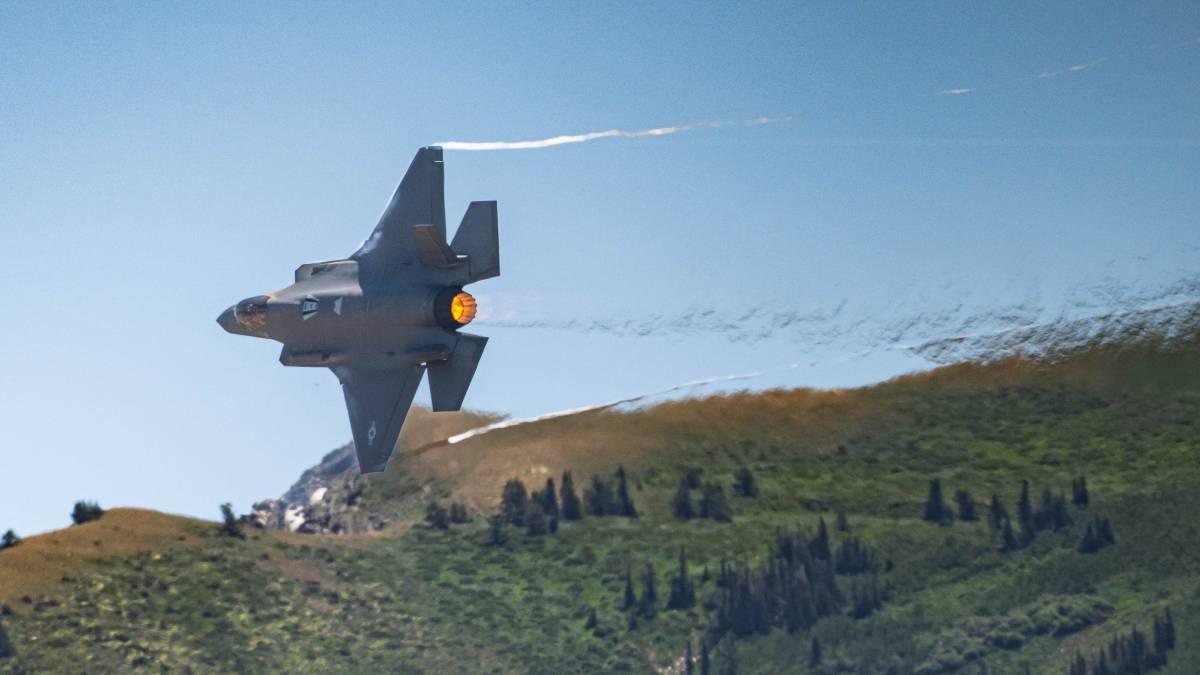 F-35 scomparso negli Stati Uniti, spuntano gli audio del pilota: ecco cos'è successo