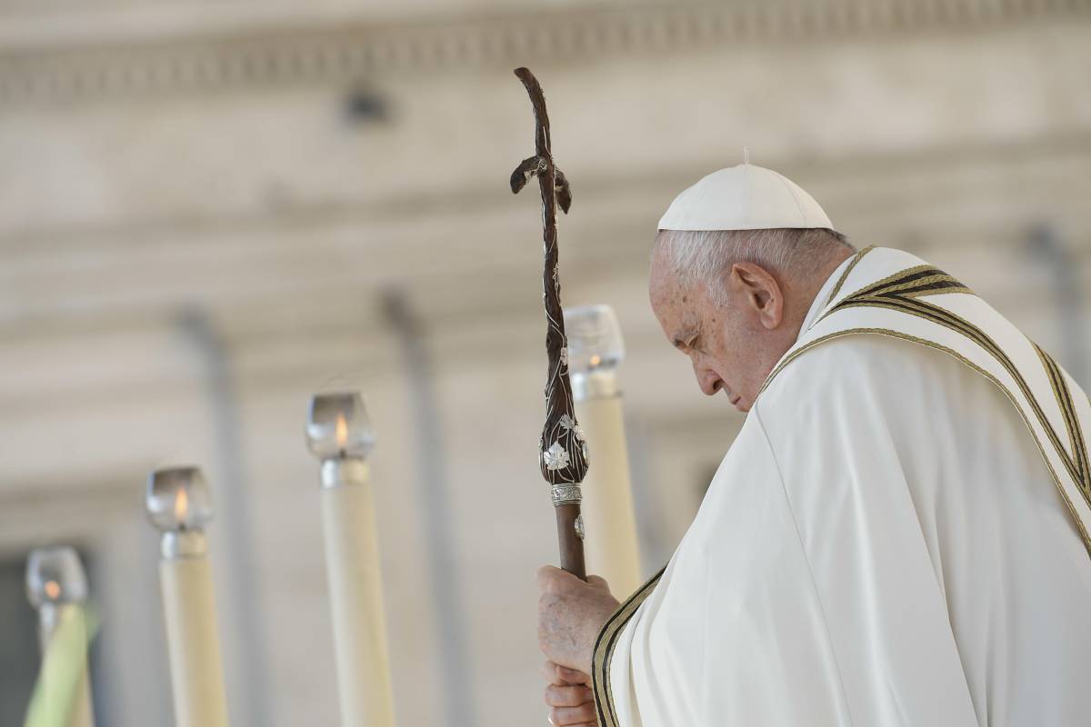 Punita da Ratzinger, elogiata da Francesco: ecco chi è la suora arcobaleno e pro-aborto
