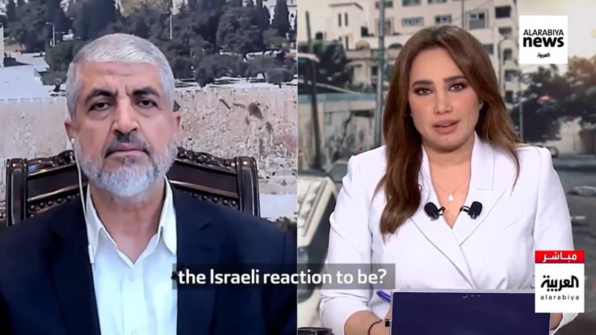 "Chiederete scusa?". Rasha Nabil, la giornalista che ha messo in imbarazzo il leader di Hamas