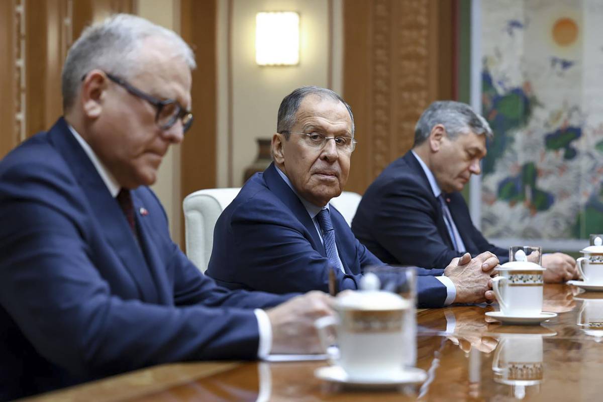 Sergei Lavrov a Teheran: il vertice 3+3 per stabilizzare il Caucaso