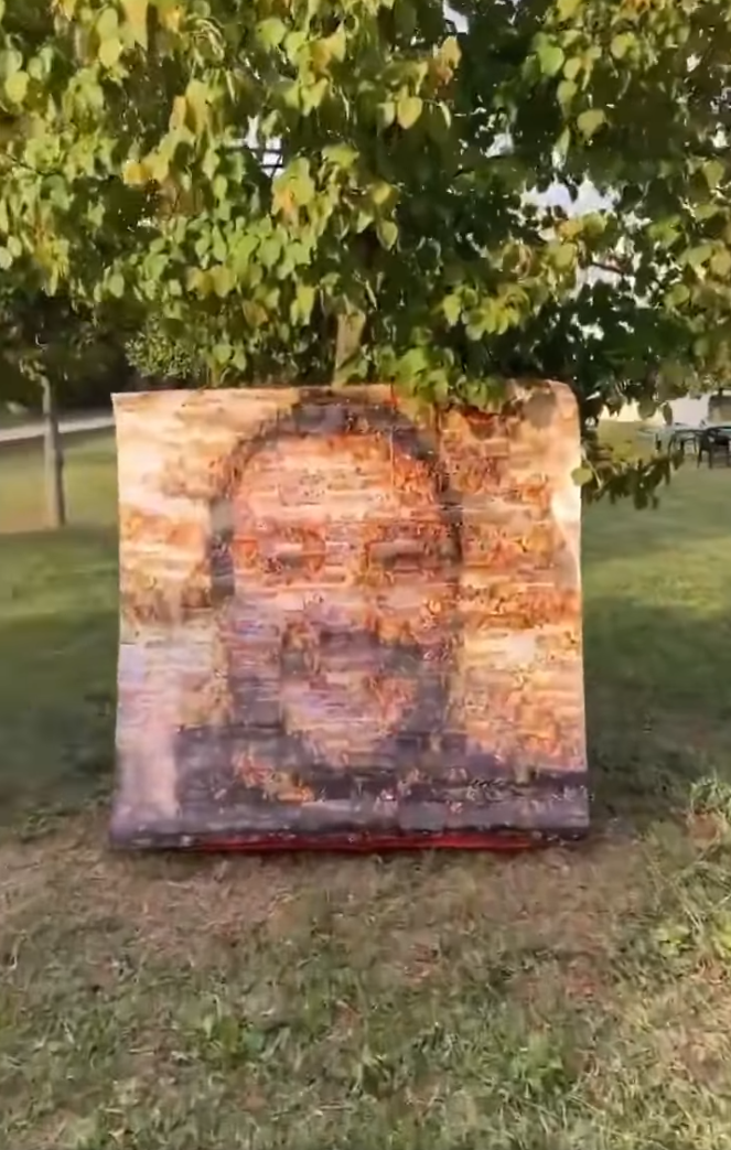 Il collage raffigurante il ministro Matteo Salvini realizzato dagli studenti
