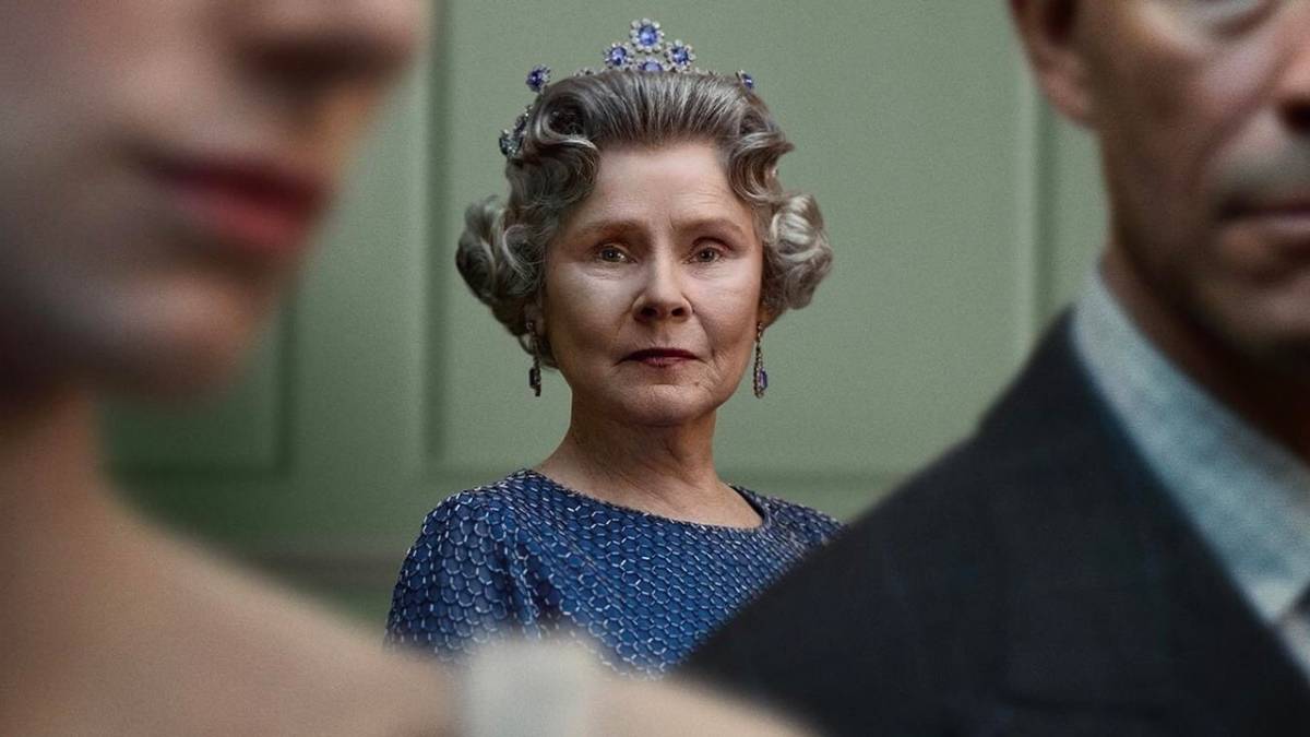 Riscritto l'ultimo episodio di The Crown: l'omaggio alla regina Elisabetta