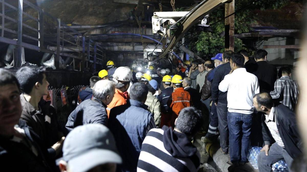 Kazakistan, incendio in una miniera di ArcelorMittal: almeno 11 morti 