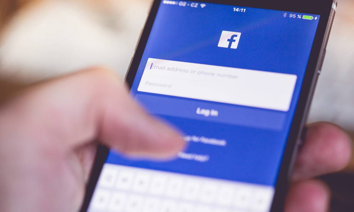 Facebook e Instagram down: malfunzionamenti ai social di Meta