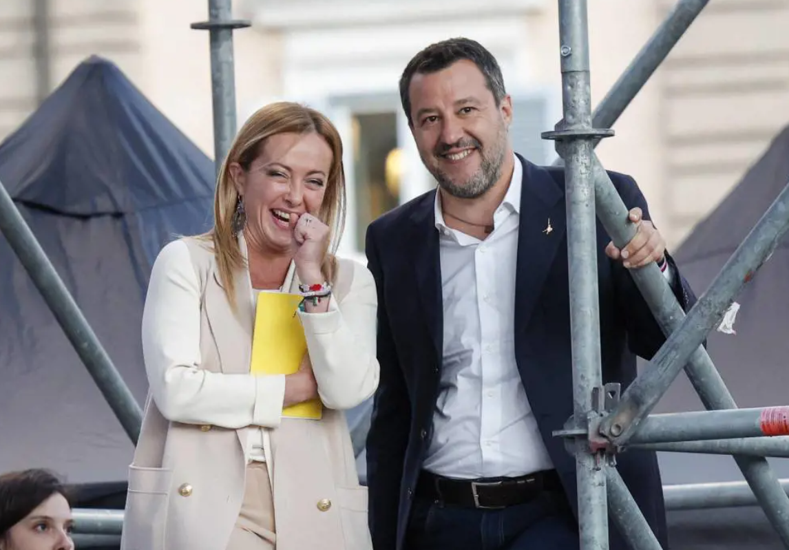 "Umilia i lavoratori". "Salvini ignorante". La sinistra in tilt sullo sciopero