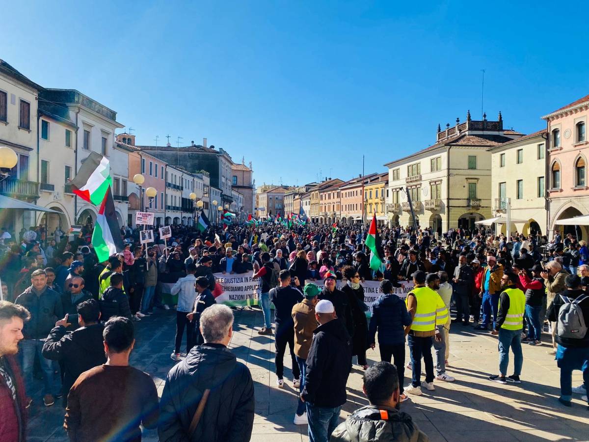 La manifestazione pro Palestina svoltasi a Mestre
