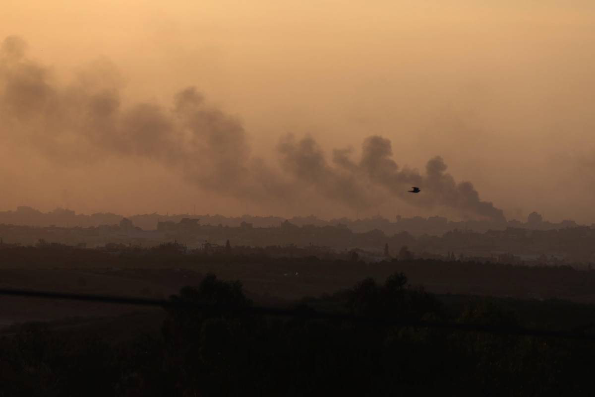 "Sono un agente segreto, vi stiamo per bombardare". La chiamata al dentista di Gaza