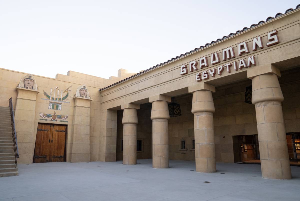 “Temple of Film: i 100 anni dell’Egyptian Theatre”, tra spot e omaggio