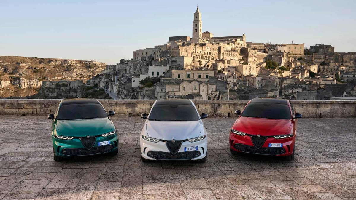  Alfa Romeo lancia “Tributo Italiano”, la serie speciale che omaggia le origini del marchio