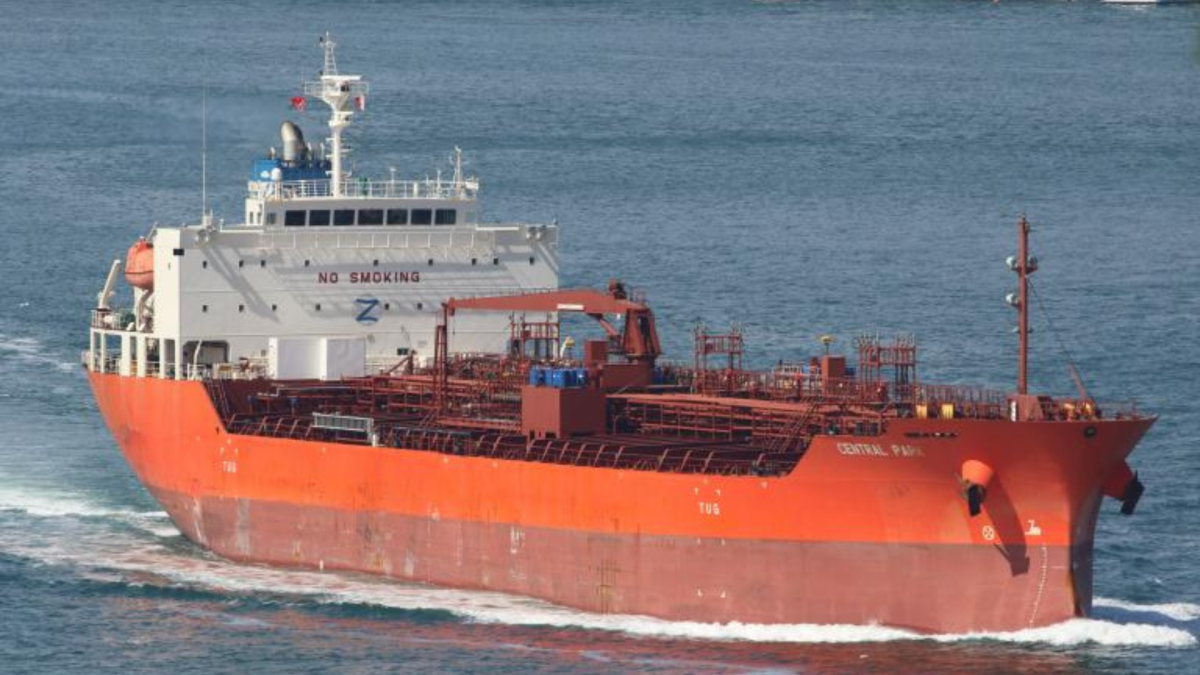 Petroliera israeliana sequestrata nel golfo di Aden: probabile attacco degli Houthi