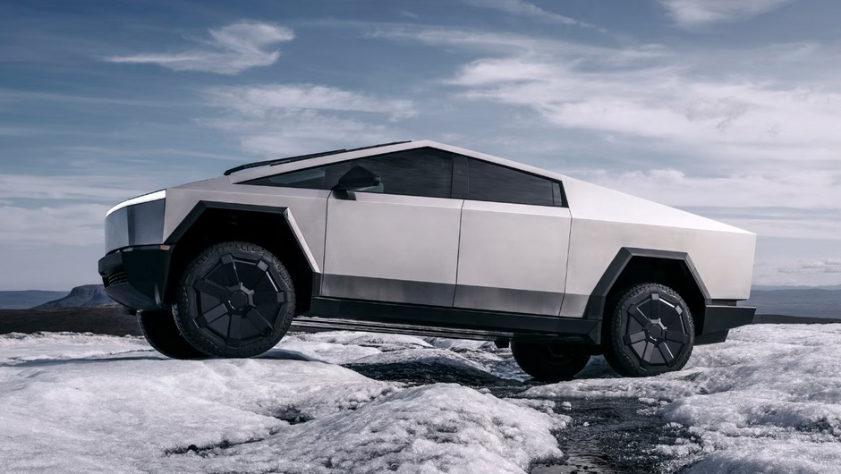 Tesla Cybertruck: prestazioni, prezzo e autonomia del futuristico pick-up 