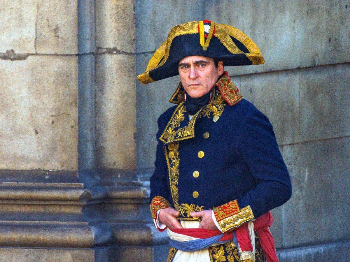 "Ha sputato sui francesi...". Bufera senza fine sul Napoleone di Ridley Scott