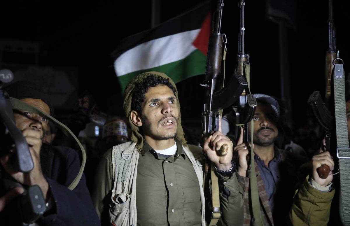 Pronti 80 mila uomini: si studiano i "boots on the ground" per la guerra gli Houthi