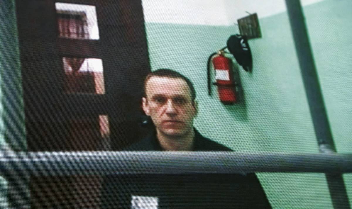 Russia, sparito Navalny. "Trasferito dal carcere". Ma nessuno sa dove sia