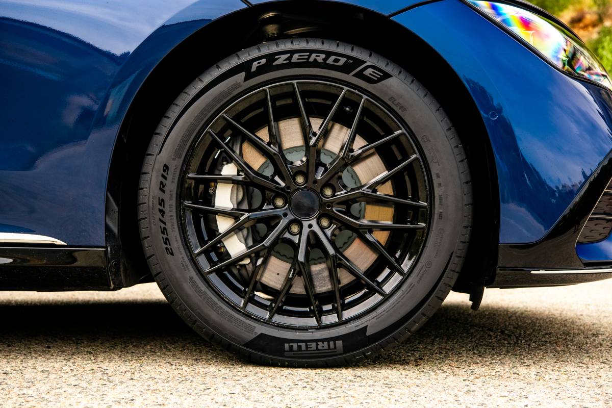 Pirelli P Zero è "Tyre of the year" agli Automobile Awards 2023