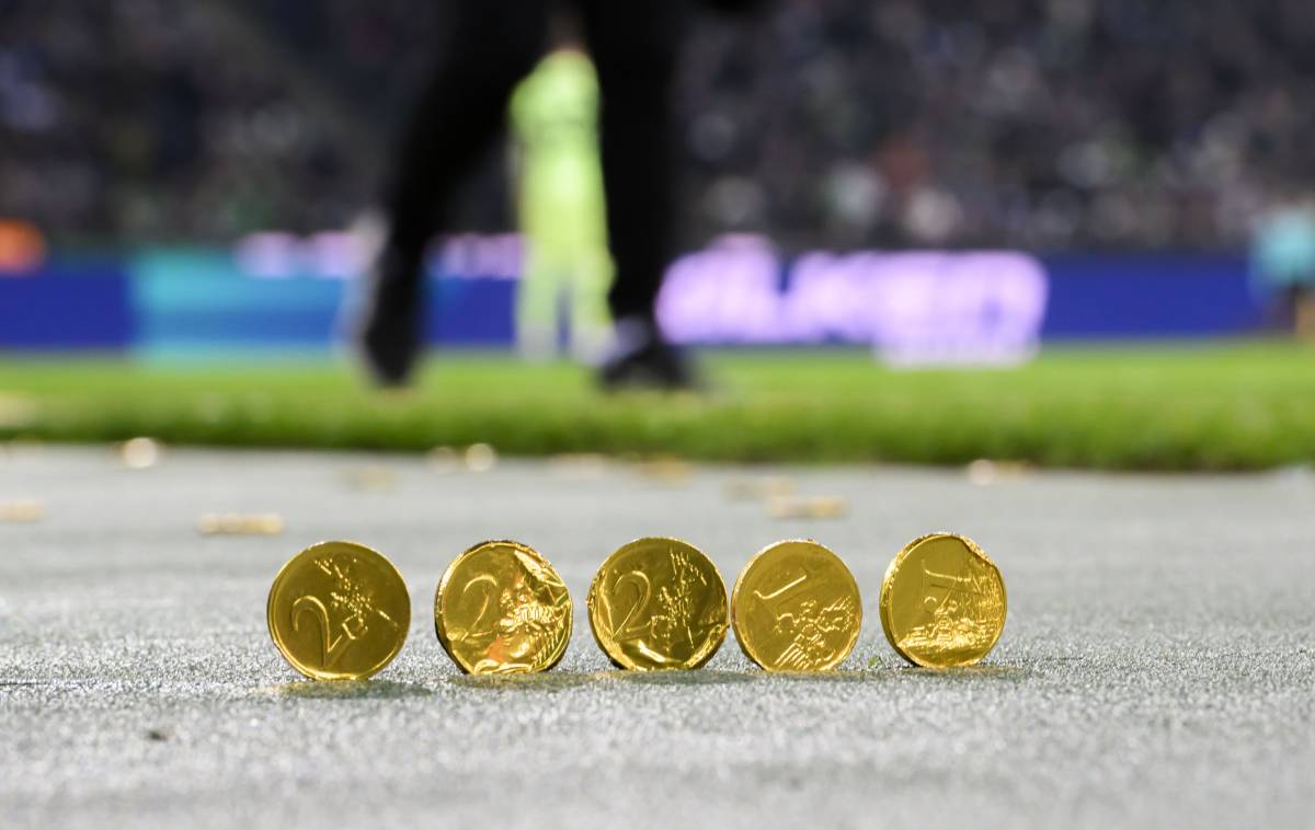 Monete di cioccolato interrompono la partita: cosa è successo in Germania