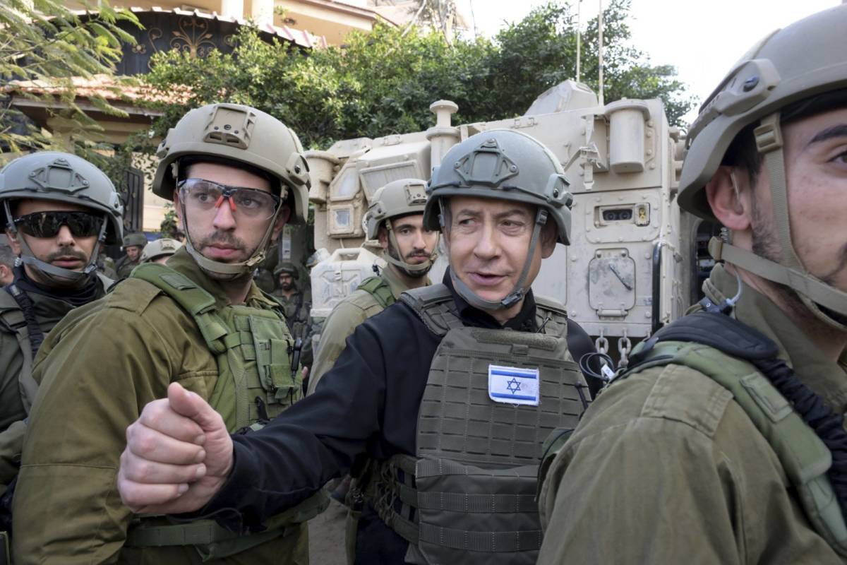 "Attaccati da sette fronti". Israele assediato: come cambia ora la guerra in Medio Oriente